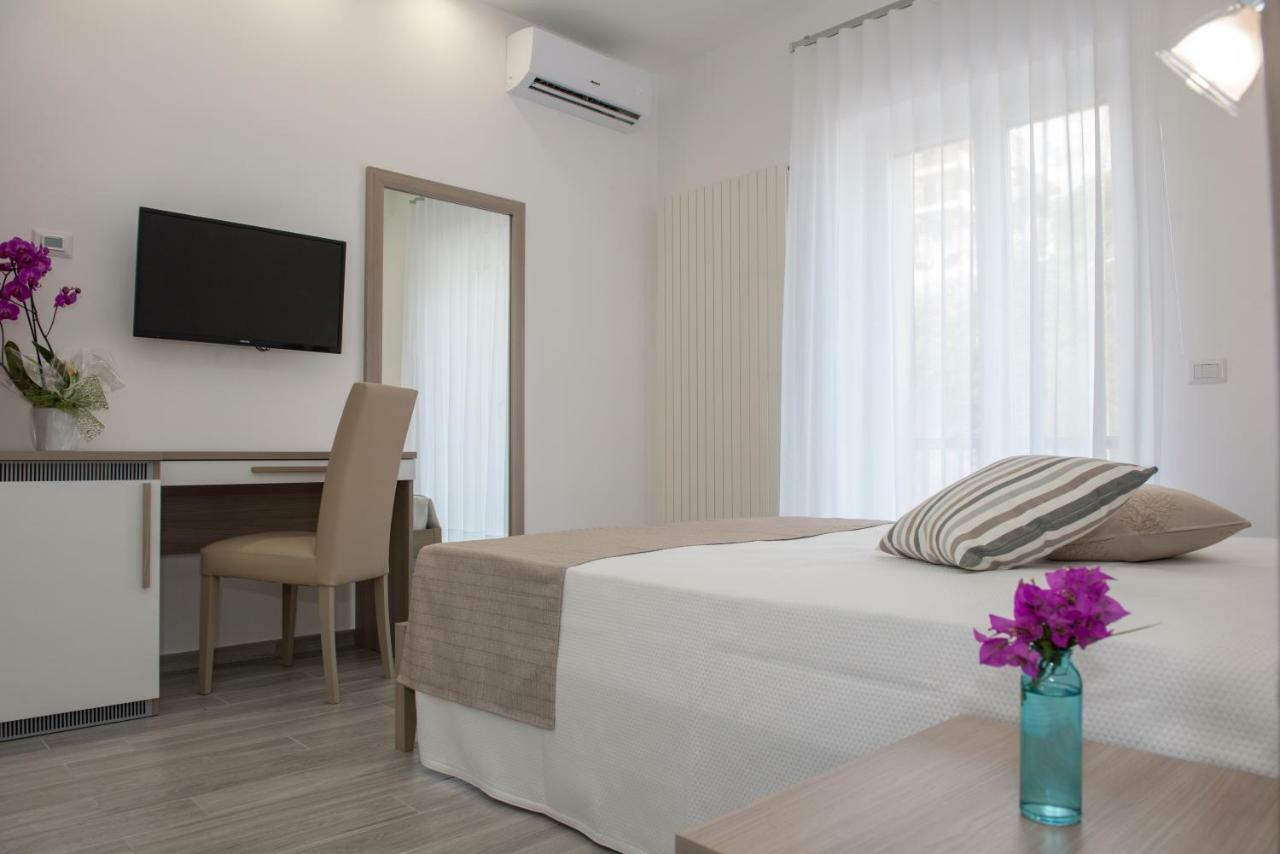 Bed and Breakfast A Un Passo Dal Mare Vieste Exterior foto